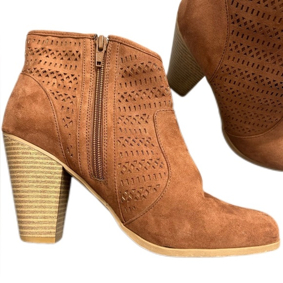 Nine West Suede Tan Ankle‎ Boots with Block Heel Size 9 - Picture 3 of 8